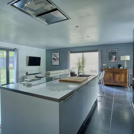 Moderne Piscine - 6p - Calme - Angouleme Вилла