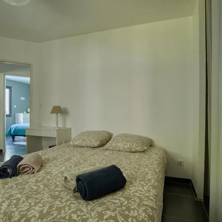 Moderne Piscine - 6p - Calme - Angouleme Puymoyen