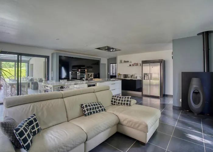 Moderne Piscine - 6p - Calme - Angouleme Villa Puymoyen