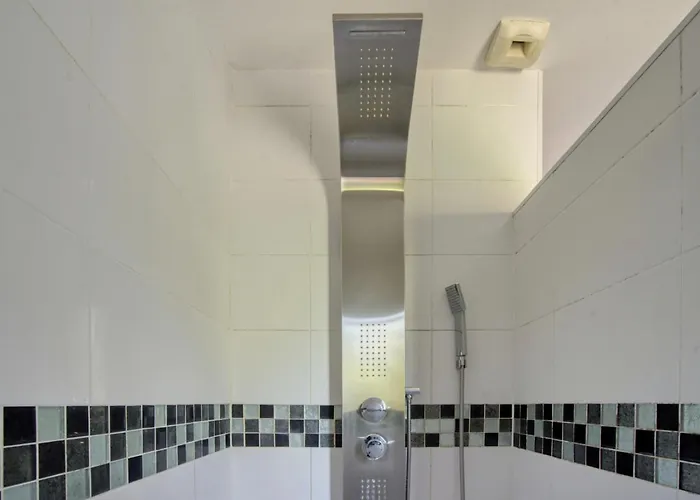 Moderne Piscine - 6p - Calme - Angouleme Puymoyen