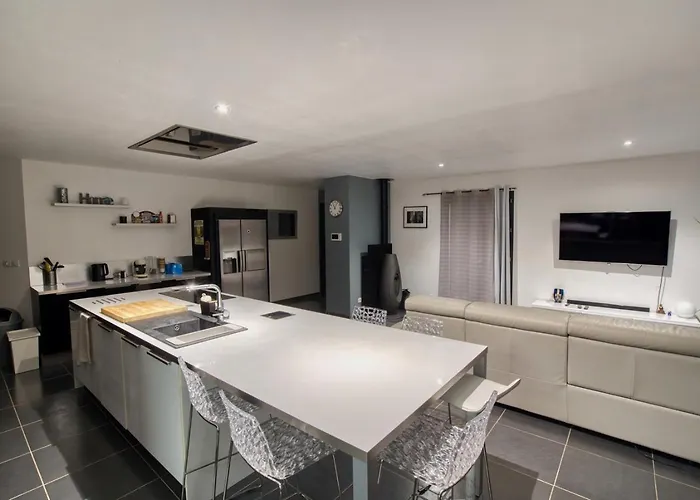 Villa Moderne Piscine - 6p - Calme - Angouleme *