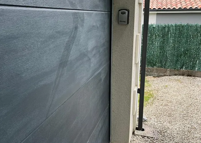 Villa Moderne Piscine - 6p - Calme - Angouleme *